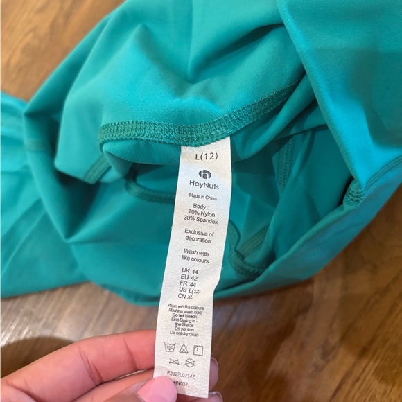 HeyNuts High-Performance Colorblock Leggings- Pink, Yellow, Teal, Blue, Purple - Picture 4 of 6